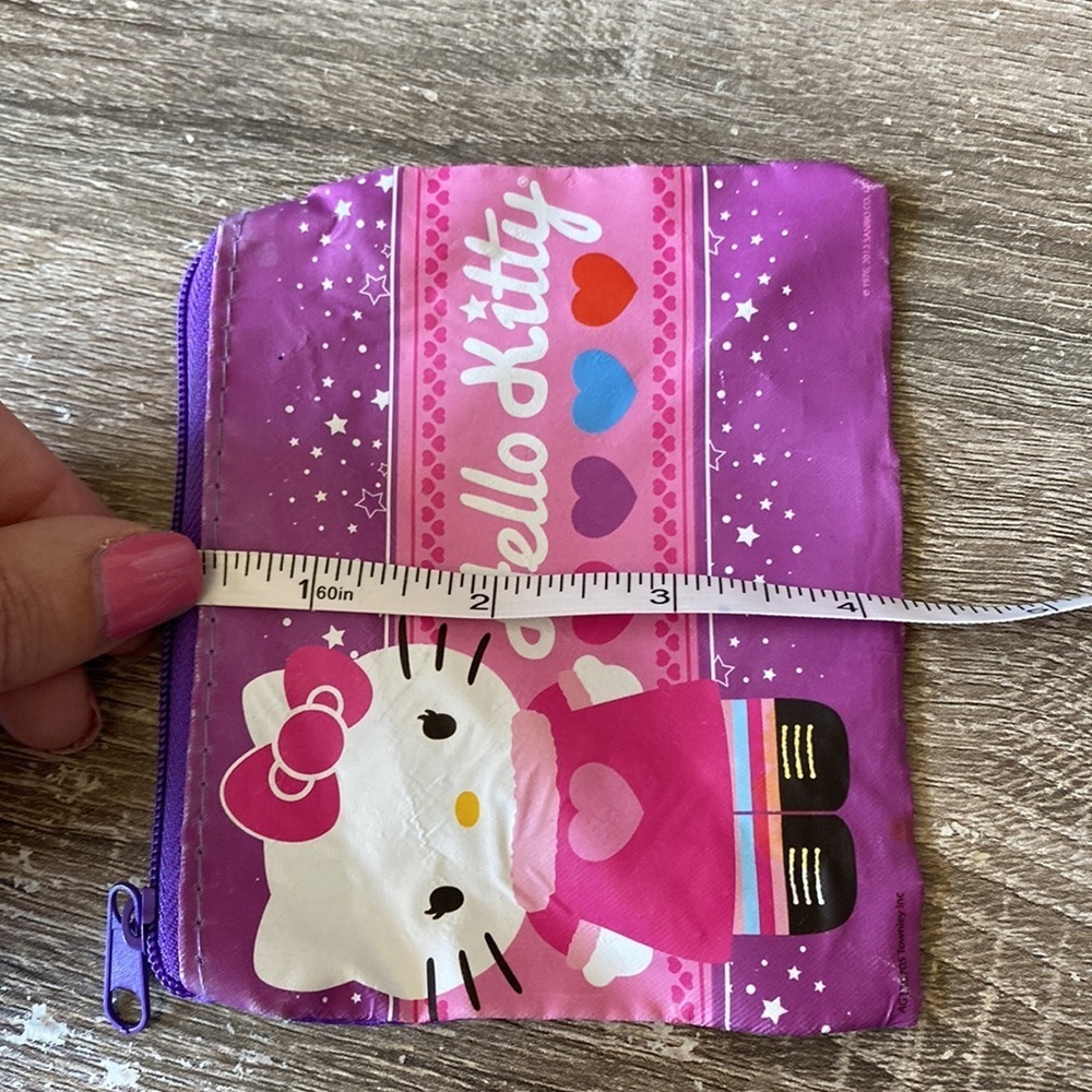 Hello Kitty Coin Purse - Picture 6 of 6